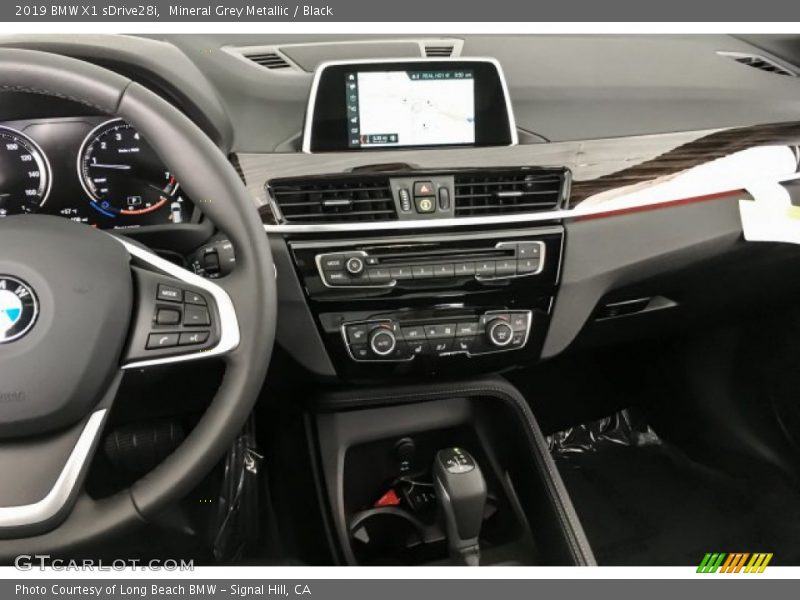 Mineral Grey Metallic / Black 2019 BMW X1 sDrive28i