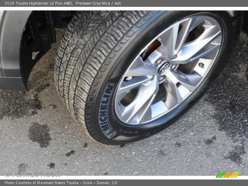 Predawn Gray Mica / Ash 2016 Toyota Highlander LE Plus AWD