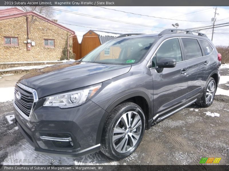 Front 3/4 View of 2019 Ascent Limited