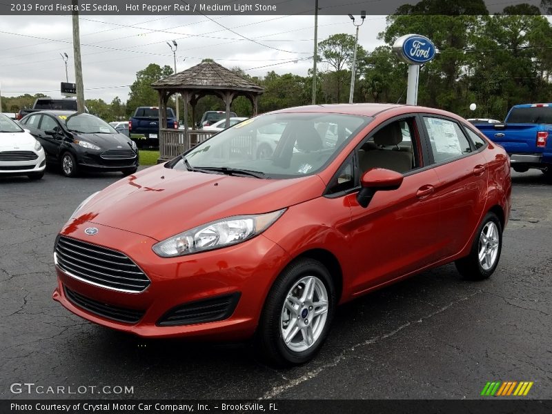 Hot Pepper Red / Medium Light Stone 2019 Ford Fiesta SE Sedan