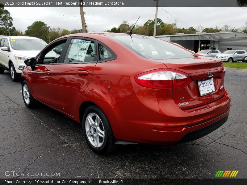 Hot Pepper Red / Medium Light Stone 2019 Ford Fiesta SE Sedan