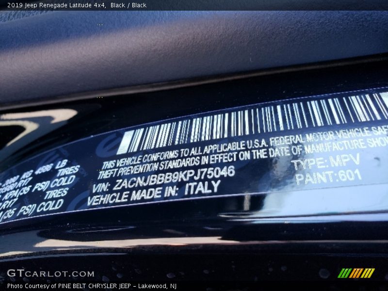 Black / Black 2019 Jeep Renegade Latitude 4x4