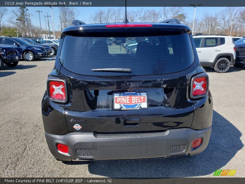 Black / Black 2019 Jeep Renegade Altitude 4x4