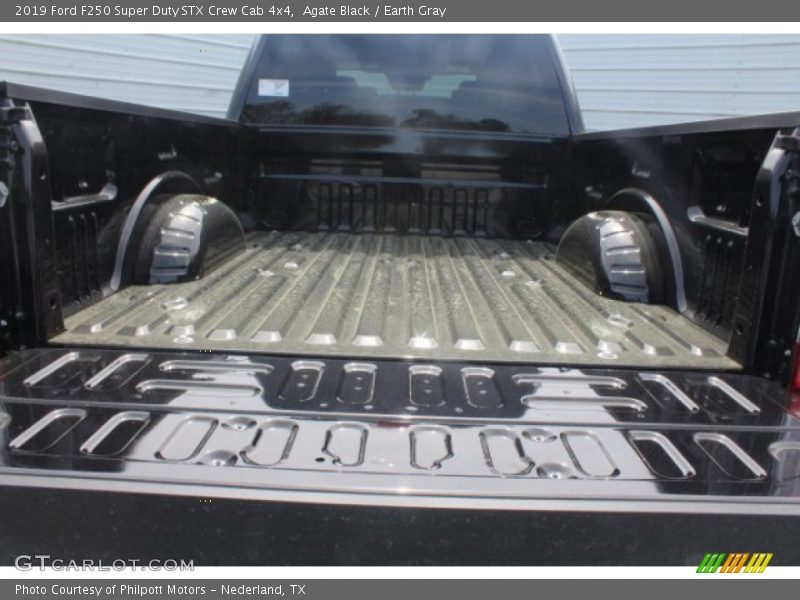 Agate Black / Earth Gray 2019 Ford F250 Super Duty STX Crew Cab 4x4