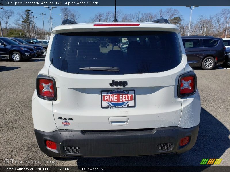 Alpine White / Black 2019 Jeep Renegade Altitude 4x4
