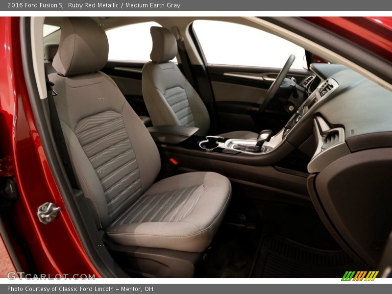 Ruby Red Metallic / Medium Earth Gray 2016 Ford Fusion S