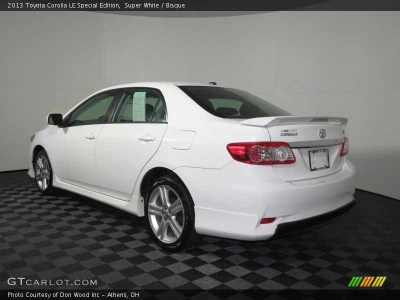 Super White / Bisque 2013 Toyota Corolla LE Special Edition