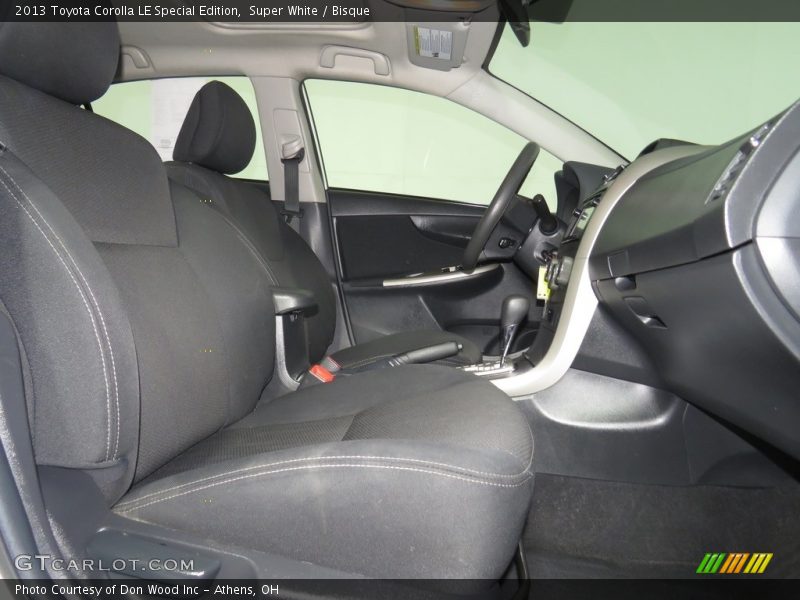Super White / Bisque 2013 Toyota Corolla LE Special Edition