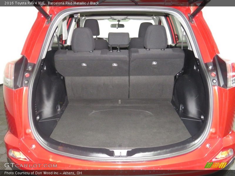Barcelona Red Metallic / Black 2016 Toyota RAV4 XLE
