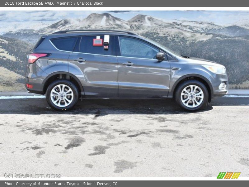 Magnetic / Charcoal Black 2018 Ford Escape SE 4WD