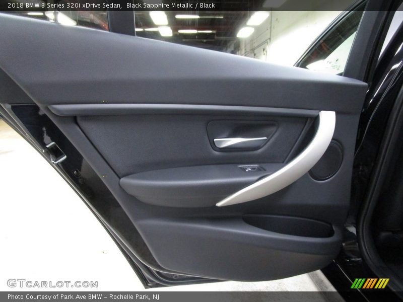 Black Sapphire Metallic / Black 2018 BMW 3 Series 320i xDrive Sedan