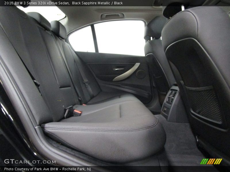 Black Sapphire Metallic / Black 2018 BMW 3 Series 320i xDrive Sedan