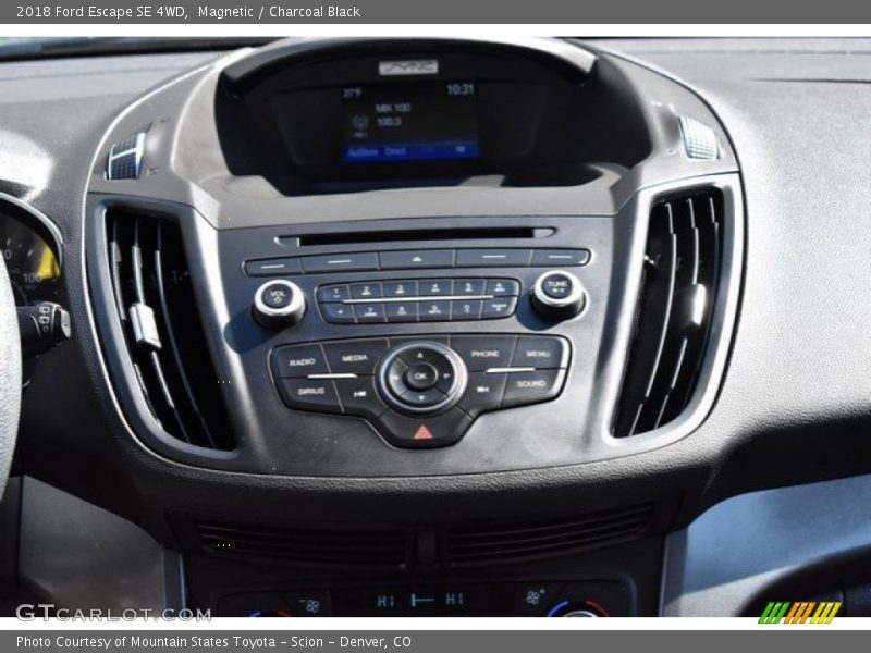 Magnetic / Charcoal Black 2018 Ford Escape SE 4WD