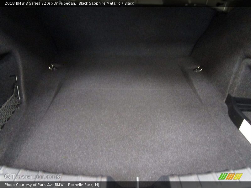 Black Sapphire Metallic / Black 2018 BMW 3 Series 320i xDrive Sedan