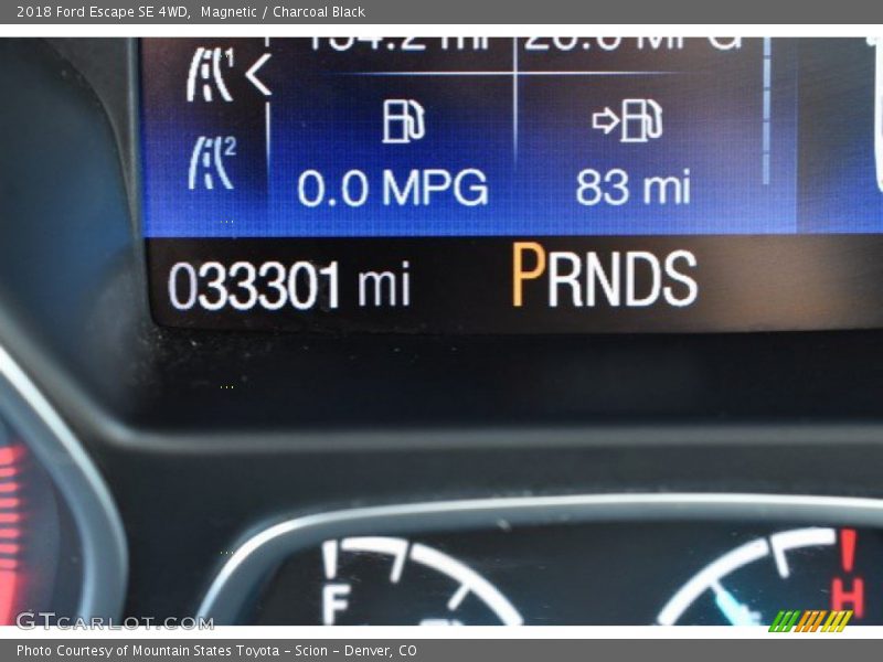 Magnetic / Charcoal Black 2018 Ford Escape SE 4WD