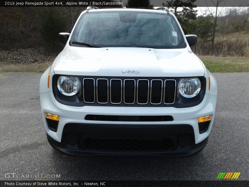 Alpine White / Black/Sandstorm 2019 Jeep Renegade Sport 4x4