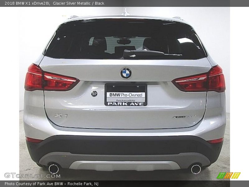 Glacier Silver Metallic / Black 2018 BMW X1 xDrive28i