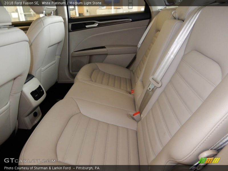White Platinum / Medium Light Stone 2018 Ford Fusion SE