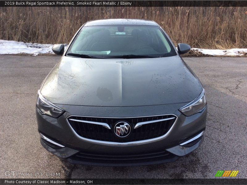 Smoked Pearl Metallic / Ebony 2019 Buick Regal Sportback Preferred