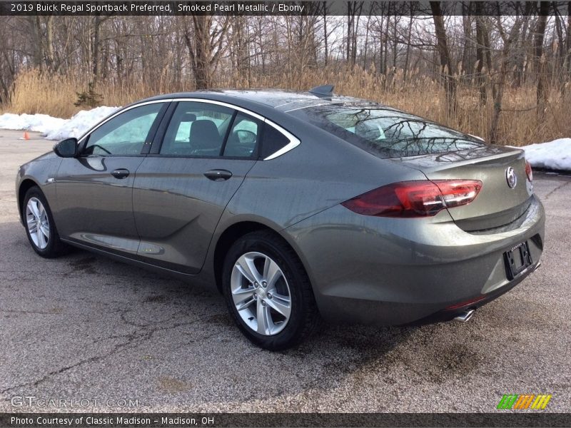 Smoked Pearl Metallic / Ebony 2019 Buick Regal Sportback Preferred