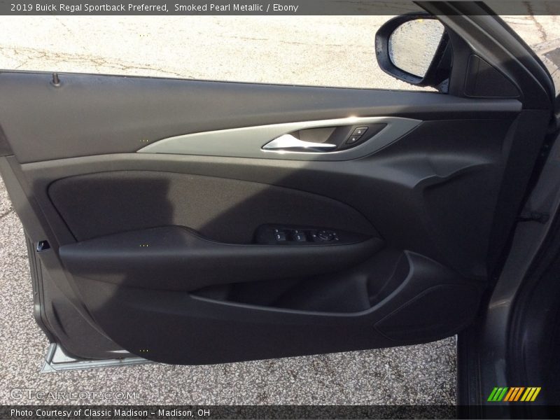 Smoked Pearl Metallic / Ebony 2019 Buick Regal Sportback Preferred