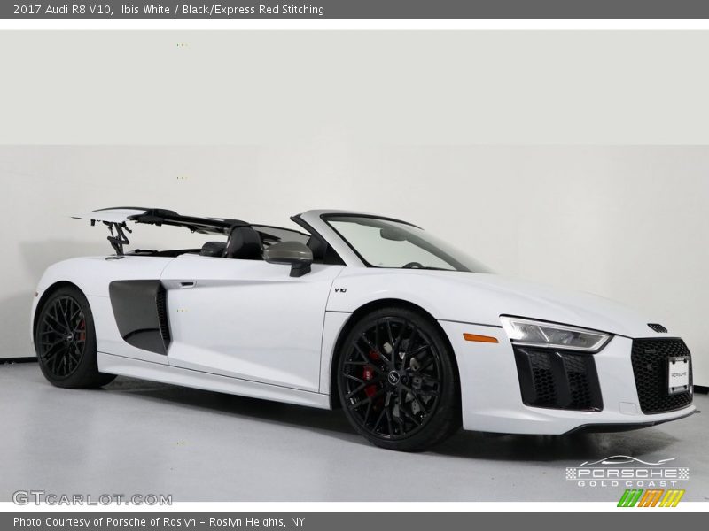Ibis White / Black/Express Red Stitching 2017 Audi R8 V10