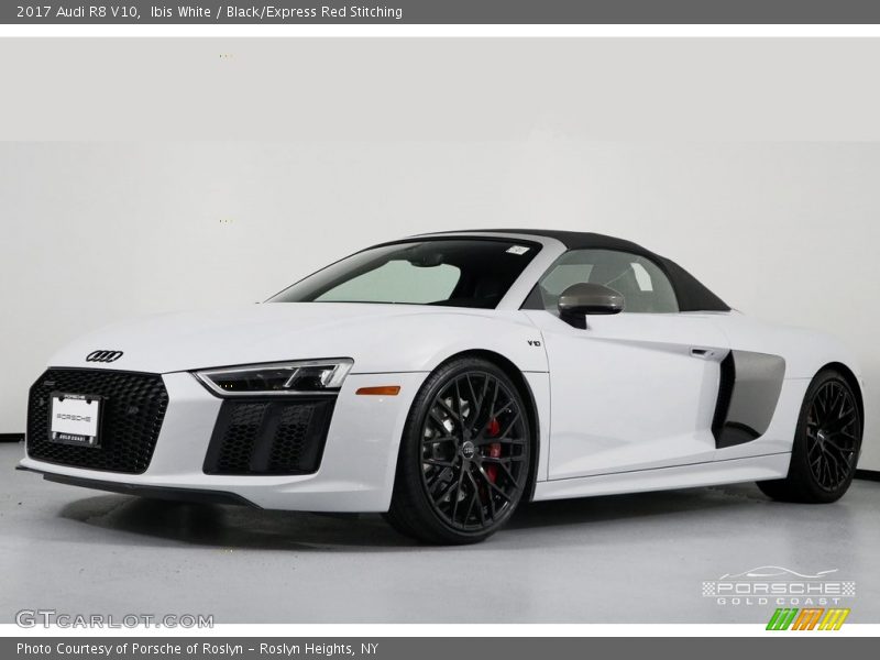 Ibis White / Black/Express Red Stitching 2017 Audi R8 V10