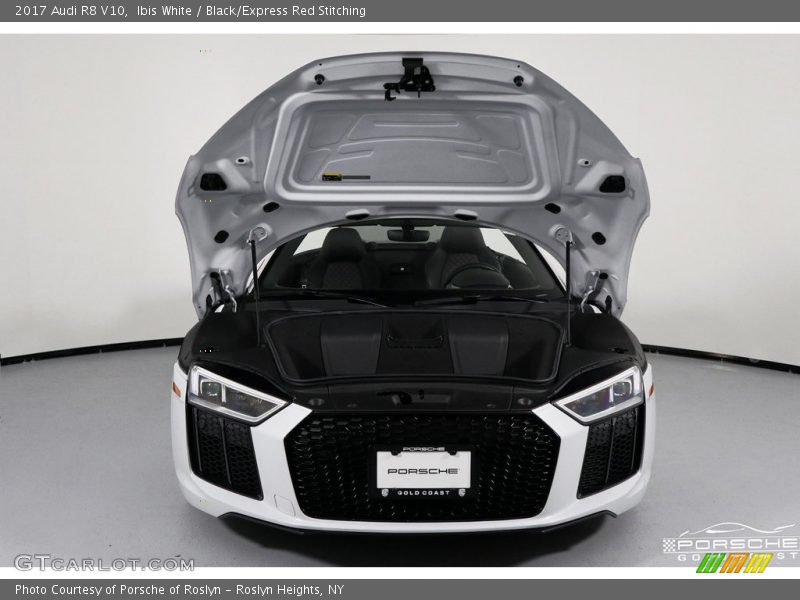 Ibis White / Black/Express Red Stitching 2017 Audi R8 V10