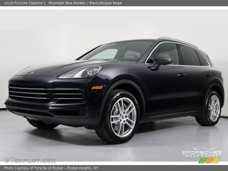 Moonlight Blue Metallic / Black/Mojave Beige 2019 Porsche Cayenne S