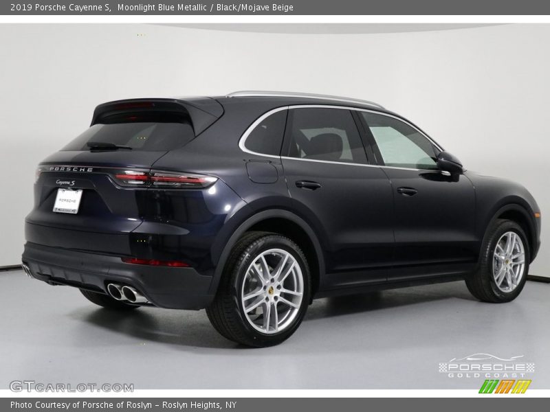 Moonlight Blue Metallic / Black/Mojave Beige 2019 Porsche Cayenne S