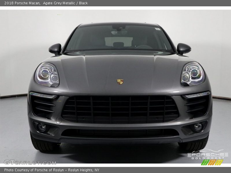 Agate Grey Metallic / Black 2018 Porsche Macan