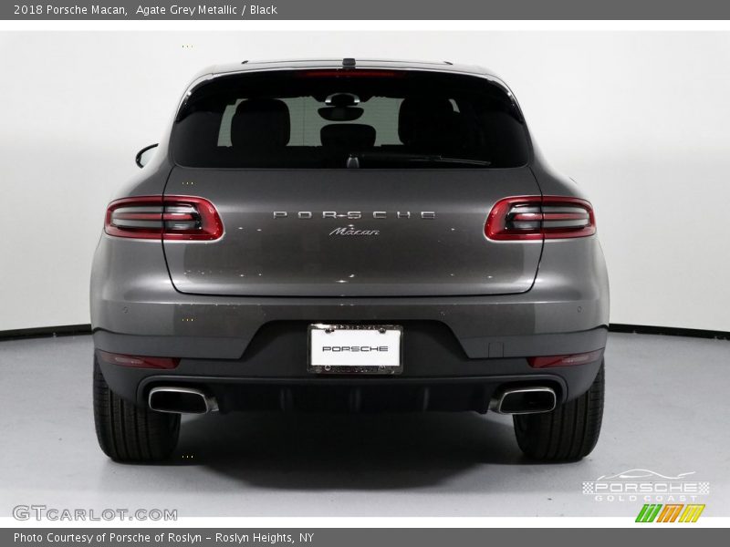 Agate Grey Metallic / Black 2018 Porsche Macan