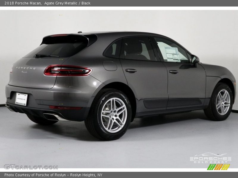 Agate Grey Metallic / Black 2018 Porsche Macan
