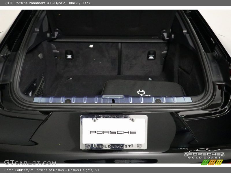 Black / Black 2018 Porsche Panamera 4 E-Hybrid