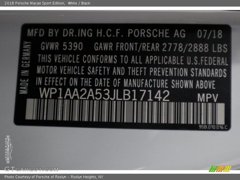 White / Black 2018 Porsche Macan Sport Edition