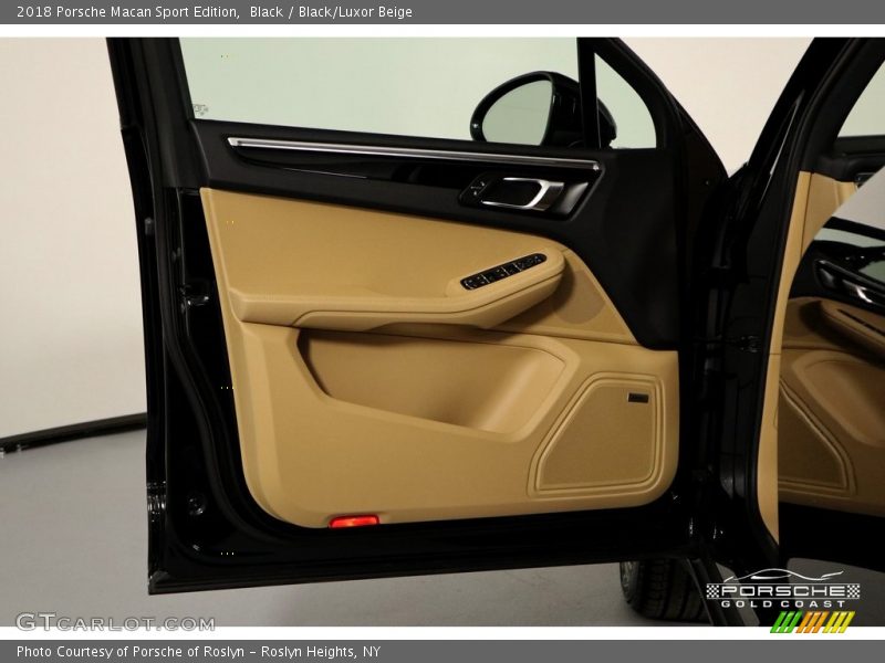 Black / Black/Luxor Beige 2018 Porsche Macan Sport Edition