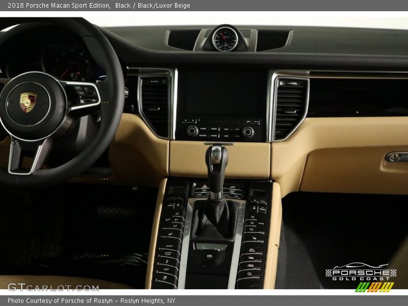 Black / Black/Luxor Beige 2018 Porsche Macan Sport Edition