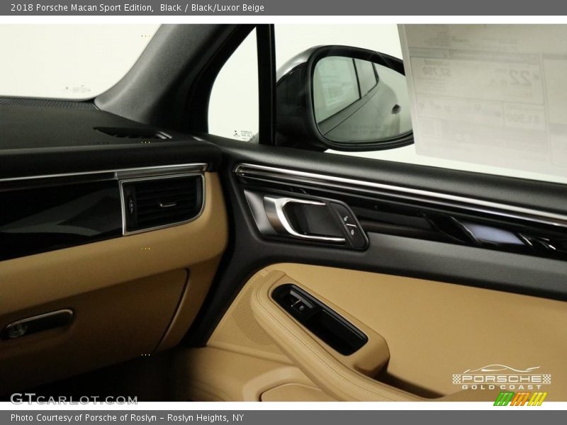 Black / Black/Luxor Beige 2018 Porsche Macan Sport Edition