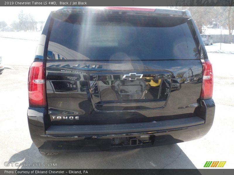 Black / Jet Black 2019 Chevrolet Tahoe LS 4WD