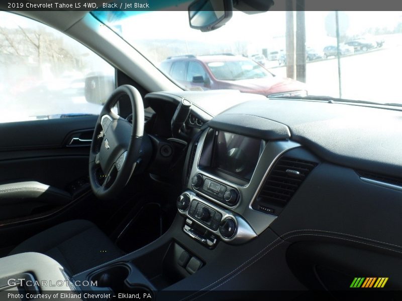 Black / Jet Black 2019 Chevrolet Tahoe LS 4WD