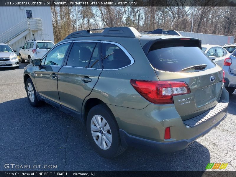 Wilderness Green Metallic / Warm Ivory 2016 Subaru Outback 2.5i Premium