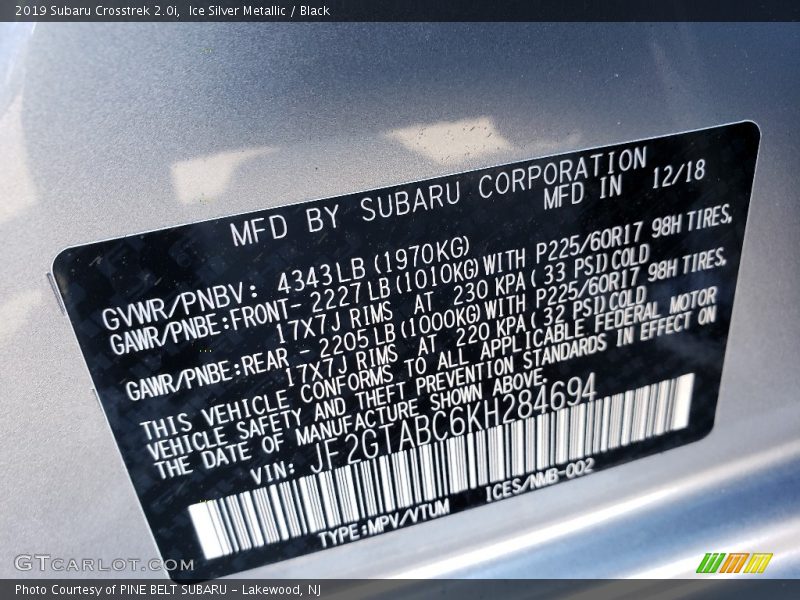 Ice Silver Metallic / Black 2019 Subaru Crosstrek 2.0i