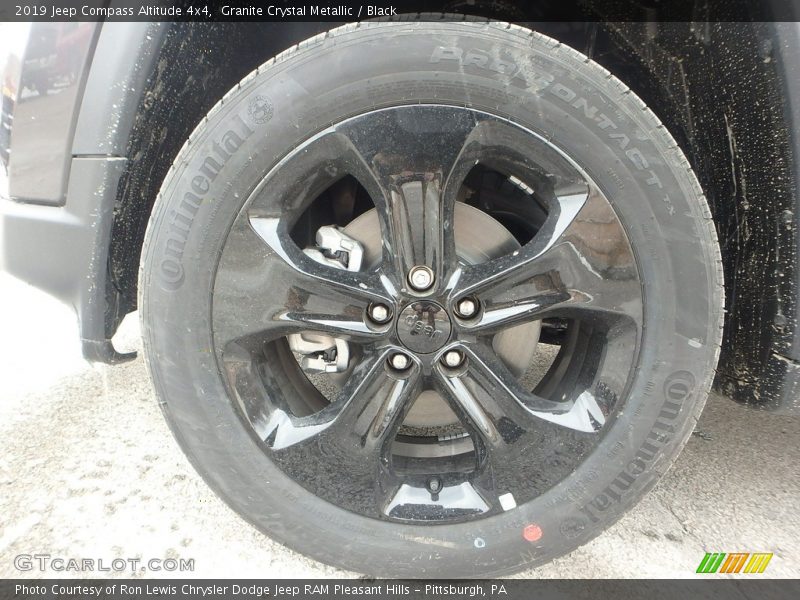Granite Crystal Metallic / Black 2019 Jeep Compass Altitude 4x4
