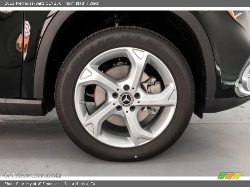 Night Black / Black 2019 Mercedes-Benz GLA 250