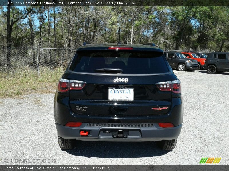 Diamond Black Crystal Pearl / Black/Ruby 2019 Jeep Compass Trailhawk 4x4