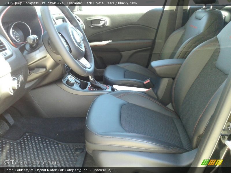 Diamond Black Crystal Pearl / Black/Ruby 2019 Jeep Compass Trailhawk 4x4