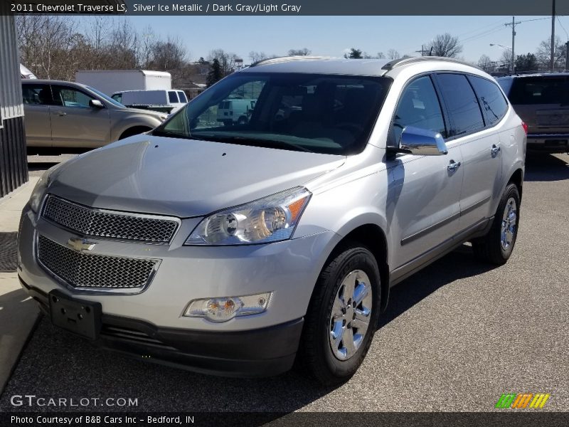 Silver Ice Metallic / Dark Gray/Light Gray 2011 Chevrolet Traverse LS