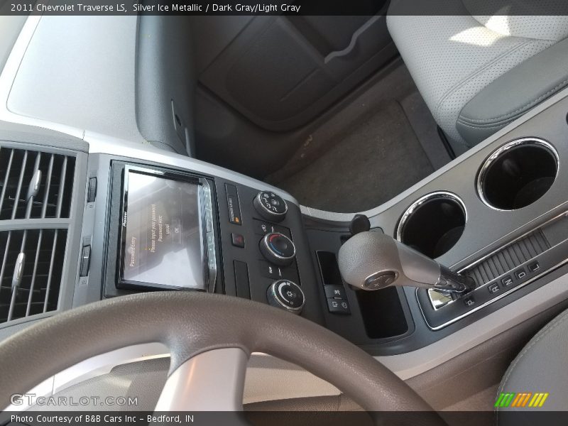 Silver Ice Metallic / Dark Gray/Light Gray 2011 Chevrolet Traverse LS