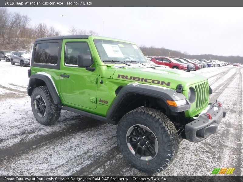 Front 3/4 View of 2019 Wrangler Rubicon 4x4