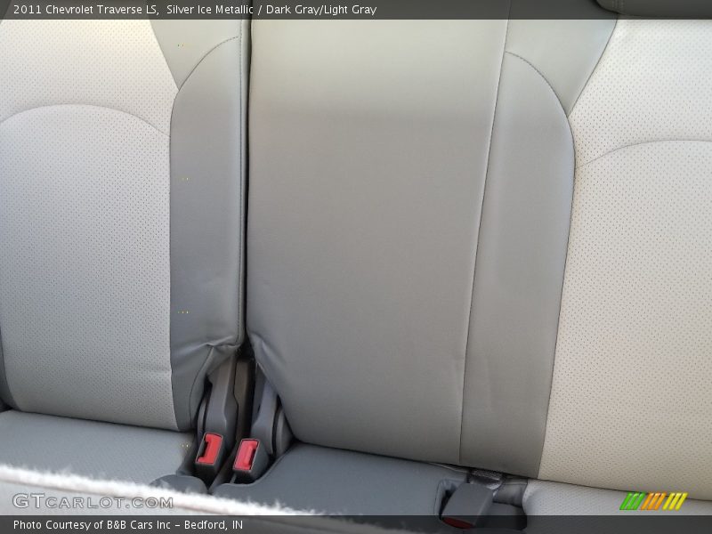 Silver Ice Metallic / Dark Gray/Light Gray 2011 Chevrolet Traverse LS